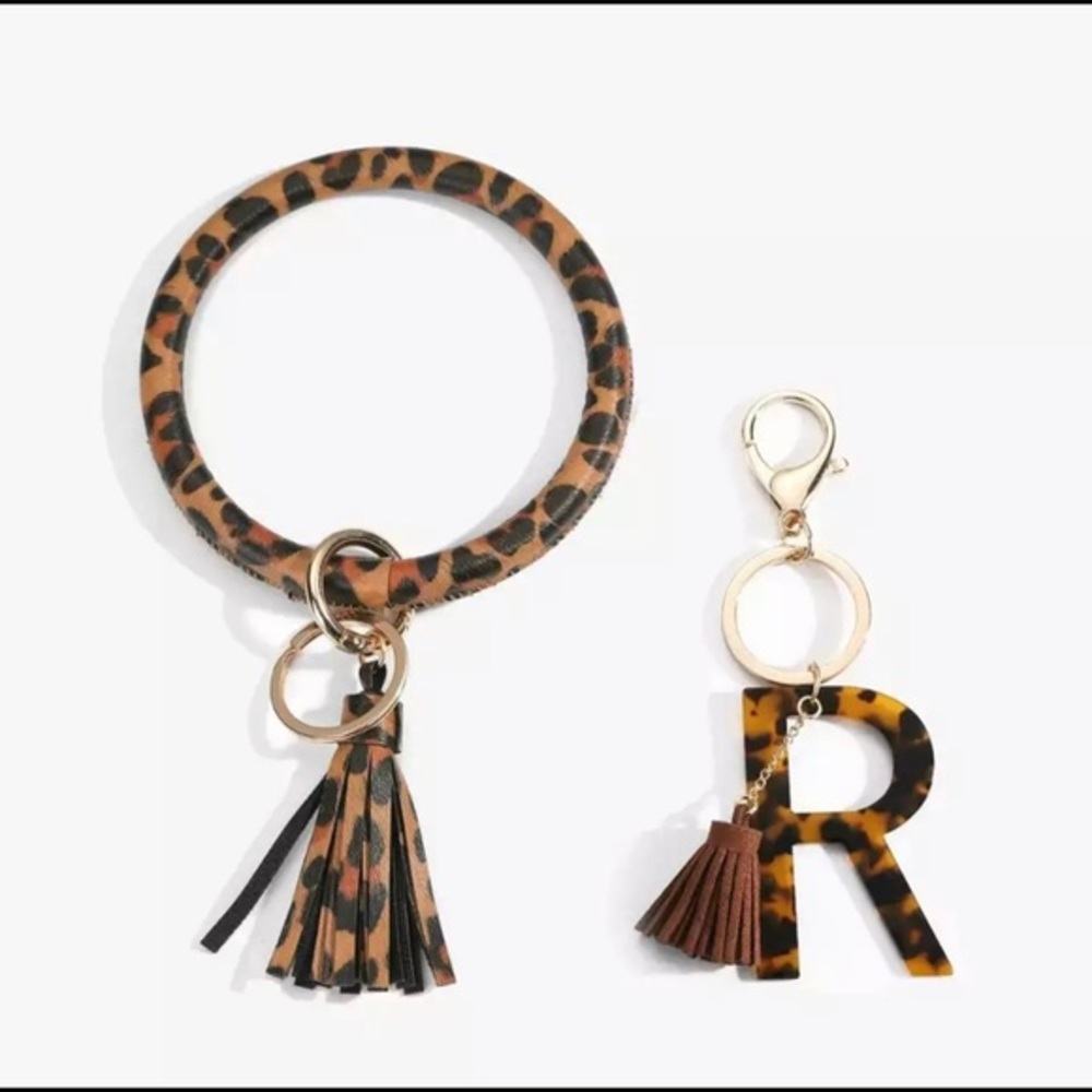 New R Leopard Keychain Ring